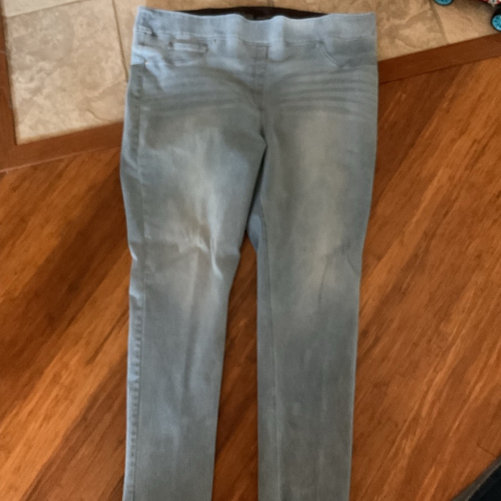 Plus 2 slim factor skinny legging. Never worn but no tag